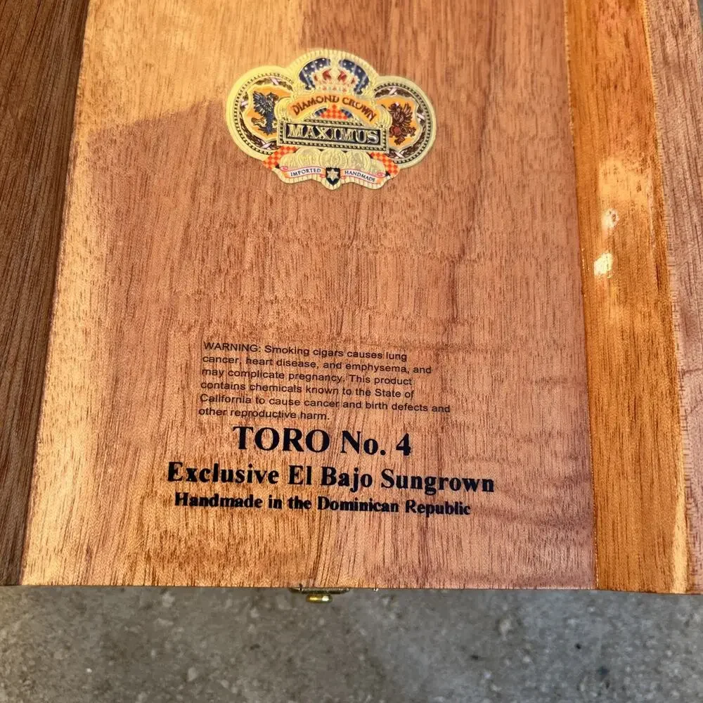 Vintage Diamond Crown Maximus Toro No. 4 Cigar Box Storage Treasure Box Decor